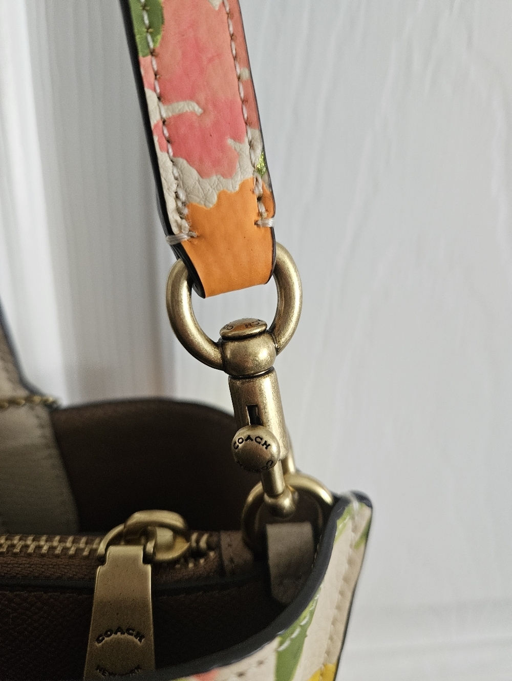 NWOT Coach Willow Tote 24 With Watercolor Floral Print - Picture 10 of 14